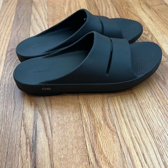 Sandals_&_Flip_Flops